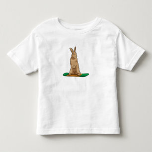 Camiseta Coelho como Snowboarder com Snowboard