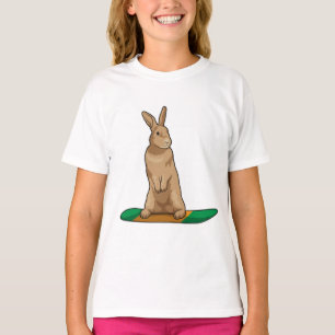 Camiseta Coelho como Snowboarder com Snowboard