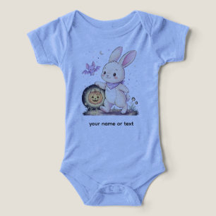 Camiseta Coelho de Halloween Fofo com Lanterna de Abóbora e