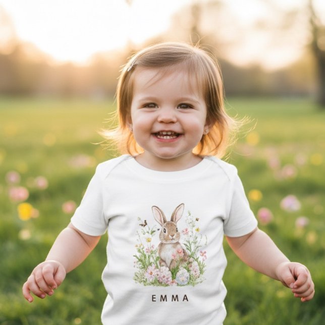Camiseta Coelho de Páscoa Personalizado com Nome do Bebê (Criador carregado)