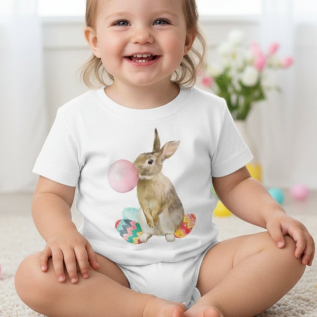 Camiseta Coelho de Páscoa soprando ovos de chiclete (Criador carregado)