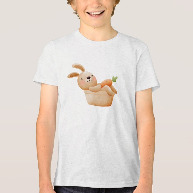 Camiseta Coelho Divertido em Vaso de Flores com Cenoura (Frente)