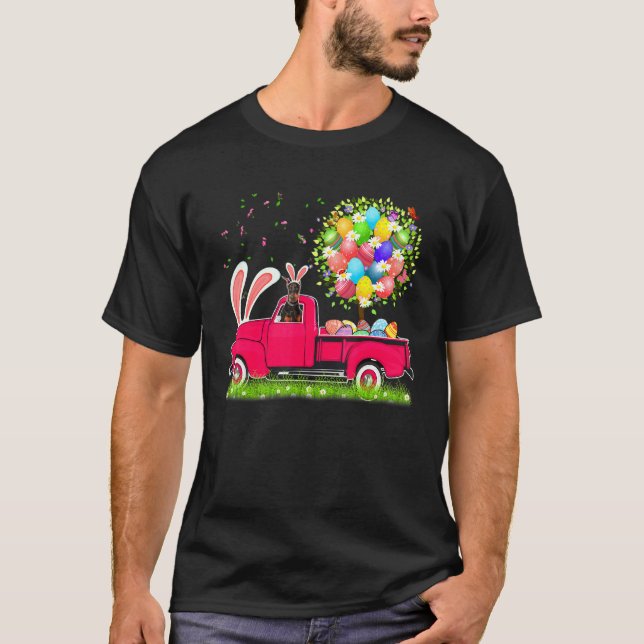 Camiseta Coelho Doberman Feliz Páscoa Ovos Árvore (Frente)