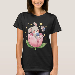 Camiseta Coelho Fofo Lendo Livro em Flor Rosa com Fada 