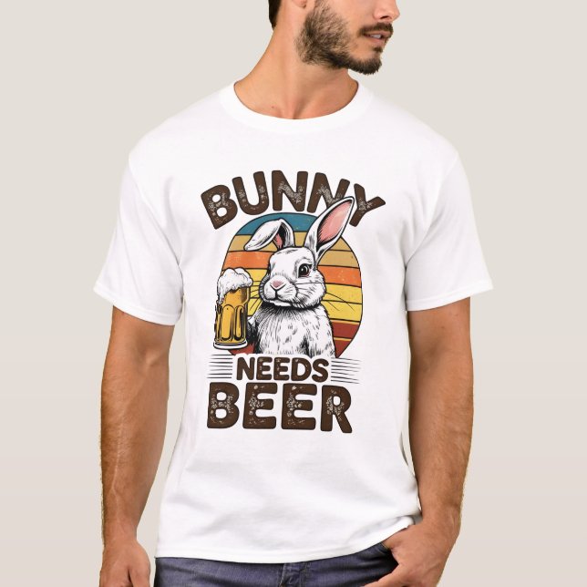 Camiseta Coelho Precisa de Cerveja Design Divertido para Am (Frente)