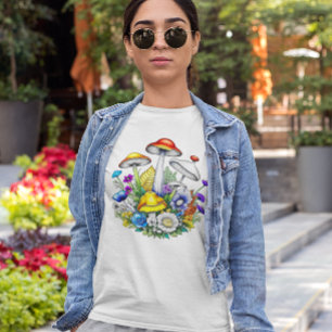 Camiseta Cogumelos e flores mágicas