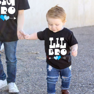 Camiseta Coincidindo com o pequeno irmão