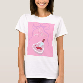 Camiseta Coisas Bem Femininas Faca no Bolo em Forma de Cora