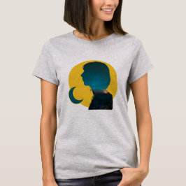 Camiseta Colagem Azul Suave Crepuscular com Figura Feminina