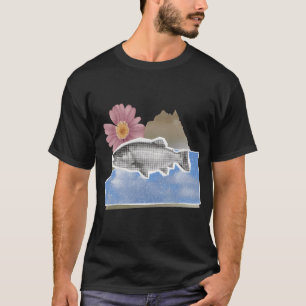 Camiseta Colagem Botânica de Peixe em Jornal