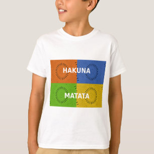 Camiseta Colagem Coletiva Coletiva de Pop e Mensagem "Hakun