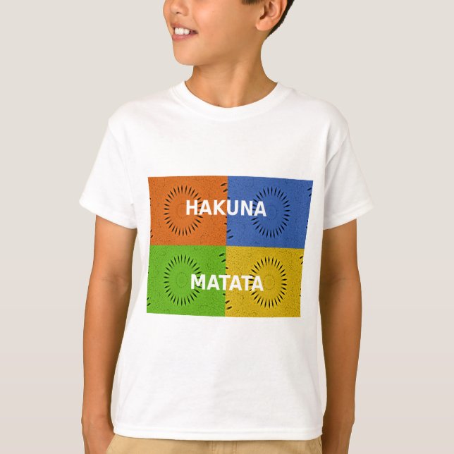 Camiseta Colagem Coletiva Coletiva de Pop e Mensagem "Hakun (Frente)