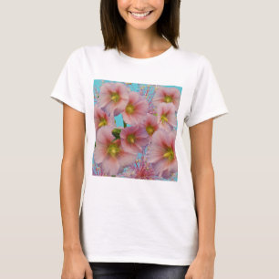 Camiseta Colagem de Fotos da Flor de Malva Caprichosa