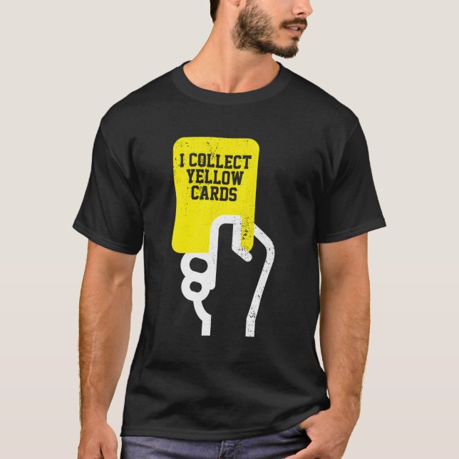 Camiseta Coleciono Cartões Amarelos Dizendo Jogador de Fute (Frente)