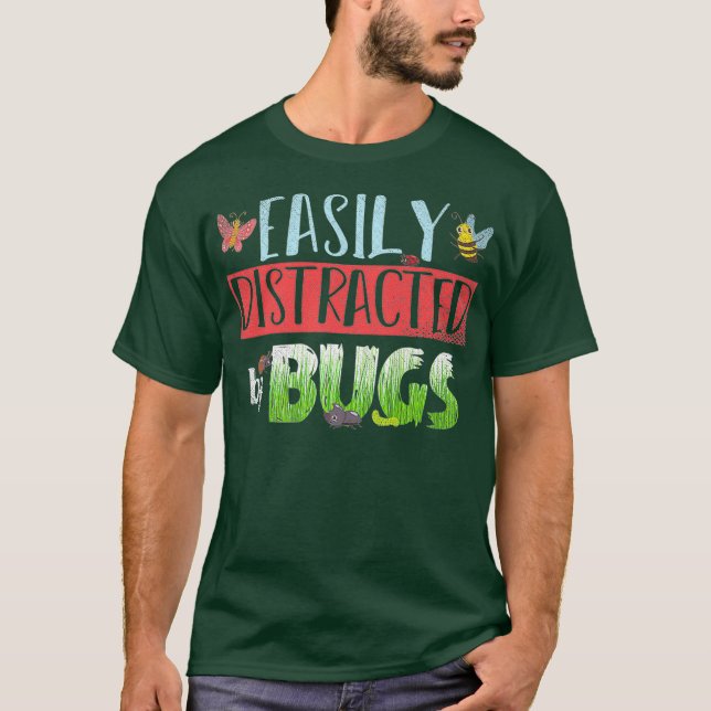 Camiseta Coletor de Insetos Entomologista Facilmente Distra (Frente)