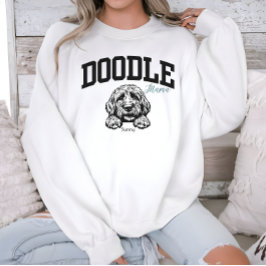 Camiseta College Varsity Estilo Script Doodle Mamãe