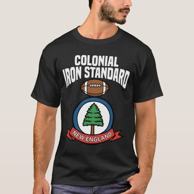 CAMISETA COLONIAL IRON STANDARD - NEW ENGLAND FOOTBALL (Frente)