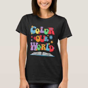 Camiseta Colore o nosso verão mundial Lendo criatividade em