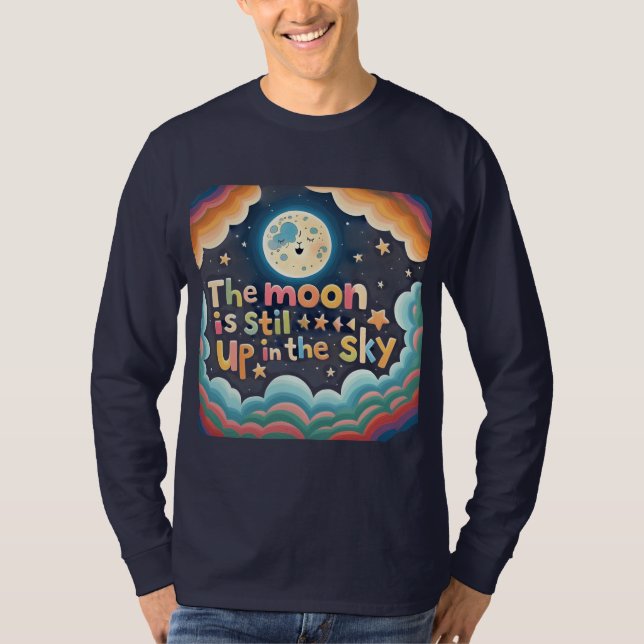 Camiseta Colorida Desenhada à Mão - "A Lua ainda é (Frente)