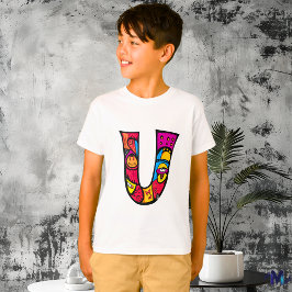 Camiseta Colorido e Divertido Monograma U Tribal e Doodle