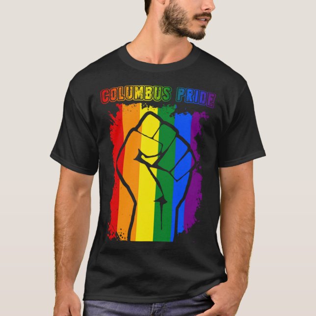 Camiseta Columbus LGBT Pride Month LGBTQ Rainbow Flag (Frente)