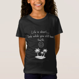 Camiseta com Carinha Sorridente e Vibração de Prai