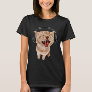 Camiseta Com Garotas Gato Fones de Ouvido Meme