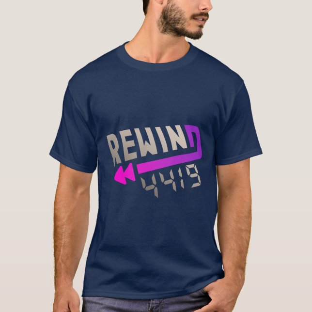 Camiseta com Logo da Team Rewind 4419 (Frente)