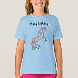 Camiseta com unicórnio