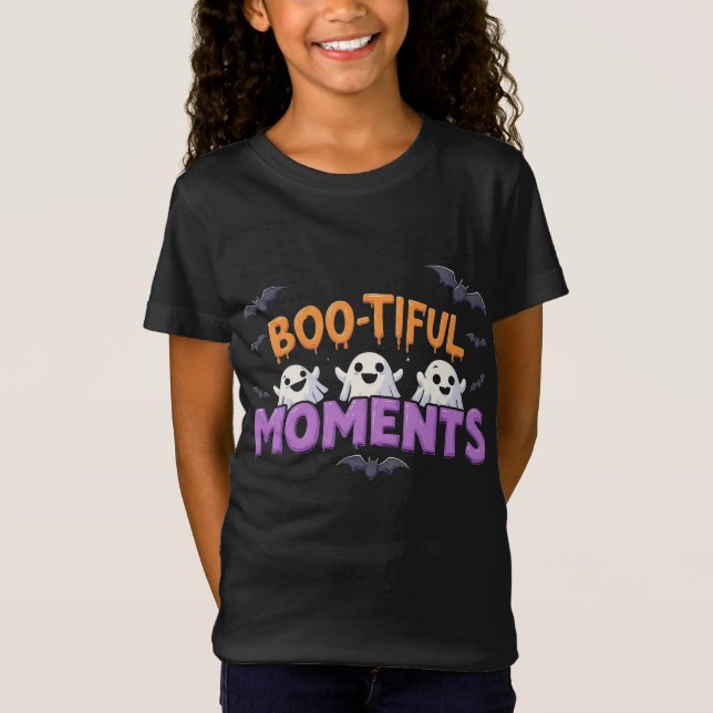 Camiseta com Vibes de Festa de Halloween de Fantas (Frente)
