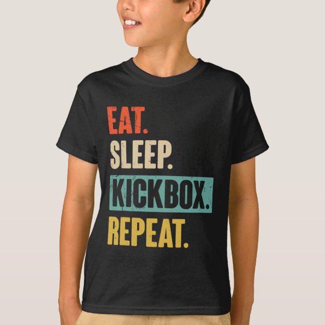Camiseta Coma Dormir Kickbox Repetir Retro Kickboxing Boxe  (Frente)