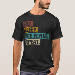 Camiseta Coma o Cavalo de Sono Voando Repetido Vintage Kite
