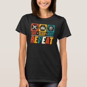Camiseta Coma O Músico Guitarrista Mu Que Repetiu O Violão