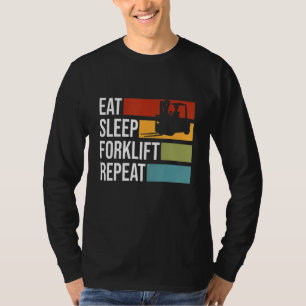 Camiseta Coma o operador de empilhadeira com empilhadeira c