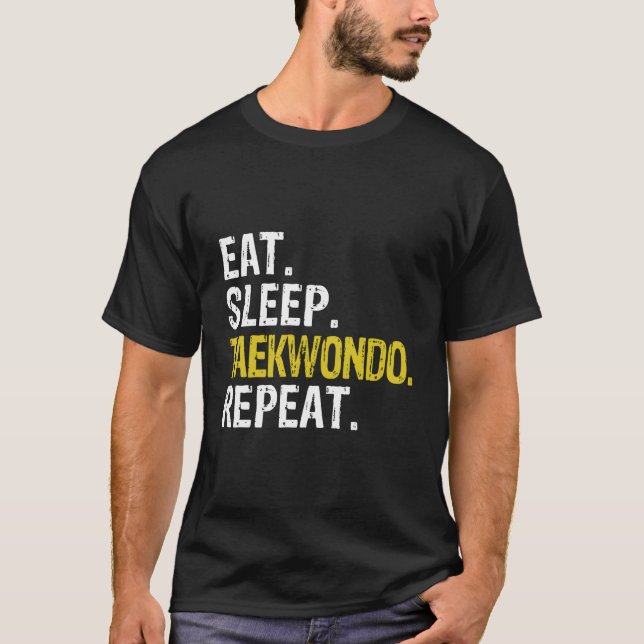 Camiseta Coma o Presente do Taekwondo para Dormir (Frente)