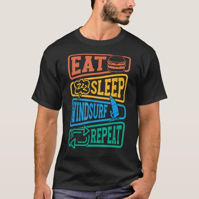 Camiseta Coma o Windsurf do Sono Repetir o Surf do Surf (Frente)