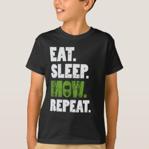 Camiseta Coma Sleep Mow Repete Agitação