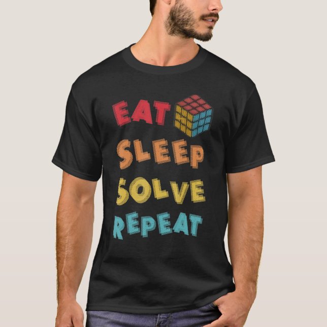 Camiseta Coma Sono Resolva Repetir A Velocidade Da Matemáti (Frente)