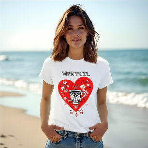 Camiseta Combustível da Mãe - Coração Vermelho Folk com Caf