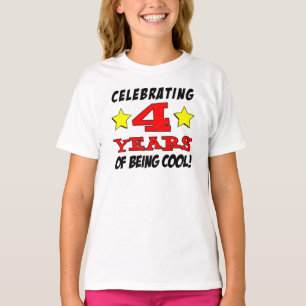 Camiseta Comemorando 4 anos de ser legal