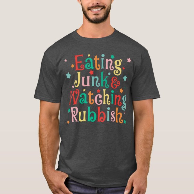 Camiseta Comer comida natalina lixo e assistir a Natal ruim (Frente)