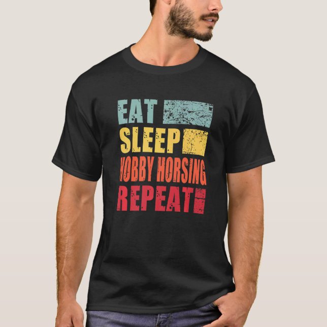 Camiseta Comer Dormir Hobby Horsing Repetir (Frente)