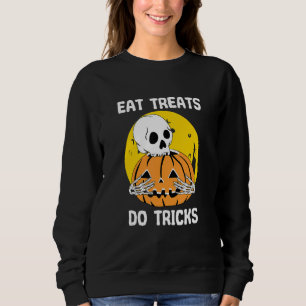 Camiseta Comer Tratamentos Fazer Truques Halloween Assustar