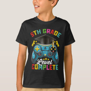 Camiseta Concluído o Nível da 5ª Série Graduação Jogos Joga