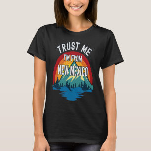 Camiseta Confie em mim sou do Novo México Colorful Mountain