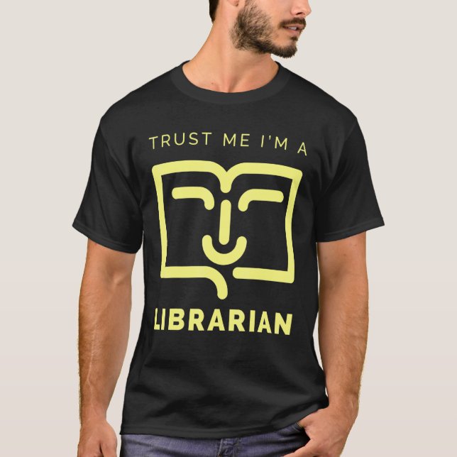 Camiseta Confie Em Mim Uma Bibliotecária (Frente)