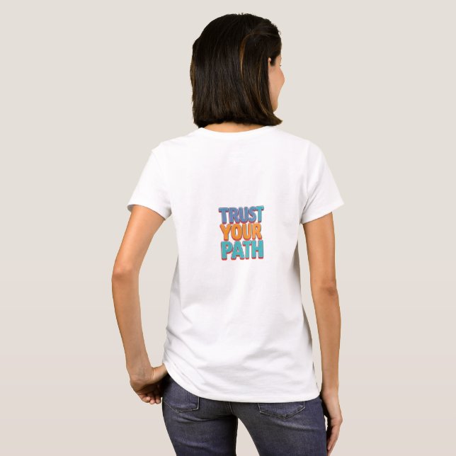 Camiseta "Confie na sua viagem" (Parte Traseira Completa)