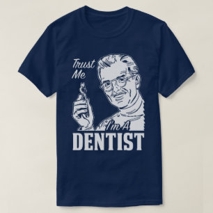 Camiseta Confie que eu mim é um T da graduação do presen