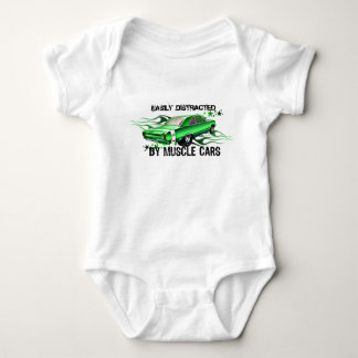 Camiseta CONFUNDIDO FACILMENTE por carros do músculo