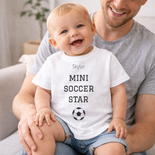 Camiseta Conjunto de Bebê Mini Estrela de Futebol com Nome 